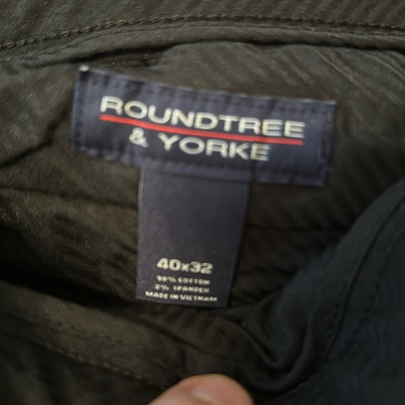 Black 42 x 32 Corduroy pants - Picture 5 of 6